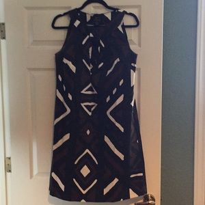 Lemme dress size 10, cut in shoulder